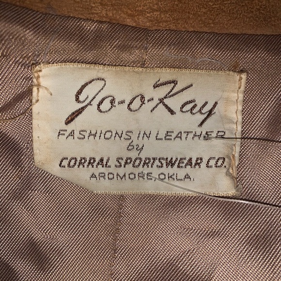 💝SOLD💝🍒Vintage @ThriftNTell fringe suede jacket🍒 - Picture 13 of 13